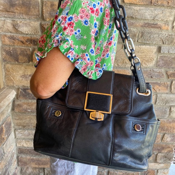 SOLD Balenciaga Cherche Stingray Chain Leather Bag - Picture 2 of 11